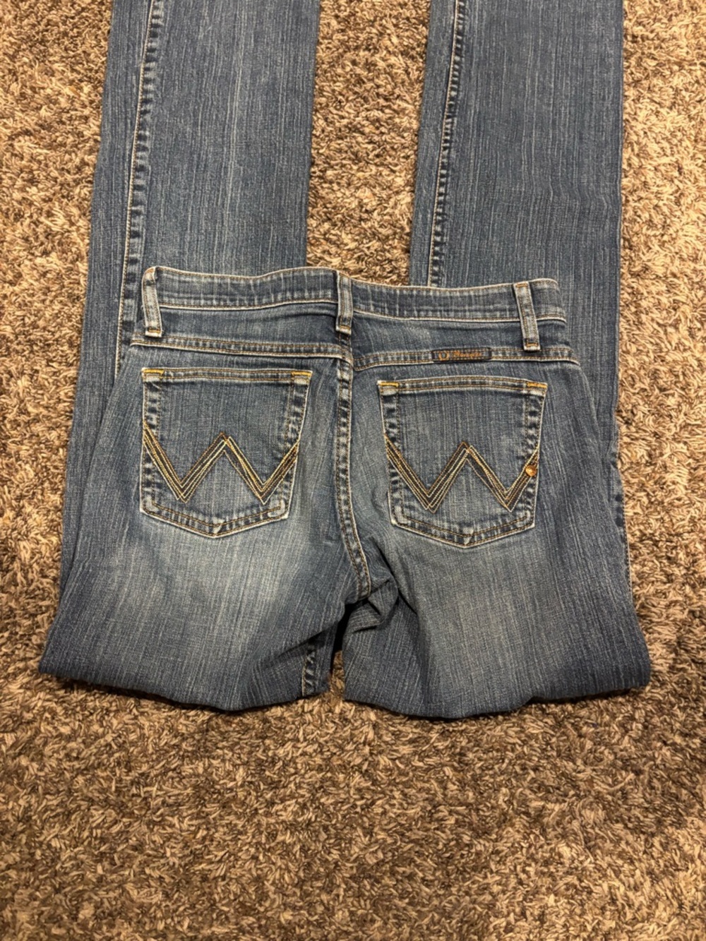 Wrangler QBaby Women's Mid Wash Blue Bootcut Jeans - Picture 1 of 6